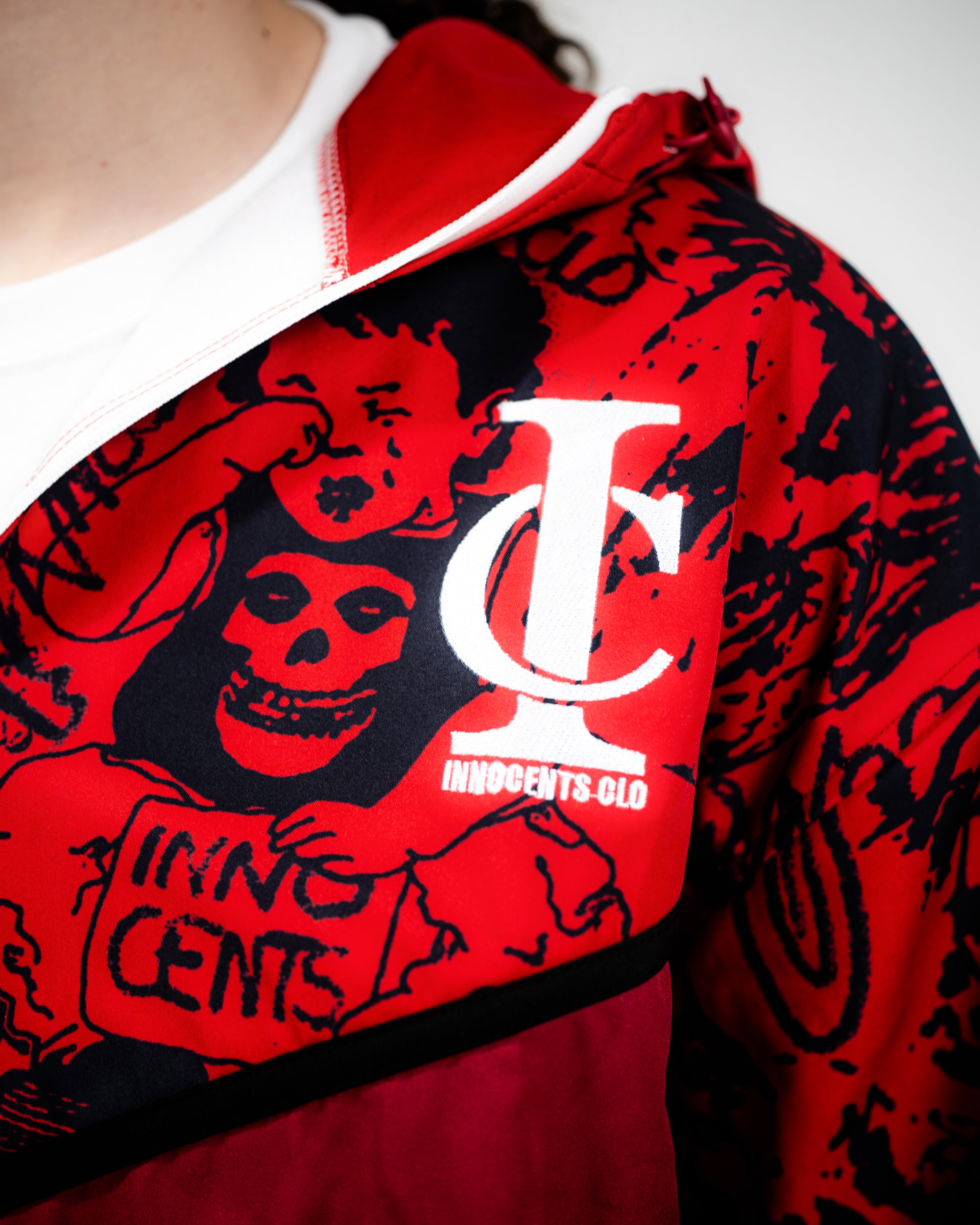 GRAFFITI RAIN SET (SCARLET) PREMADE