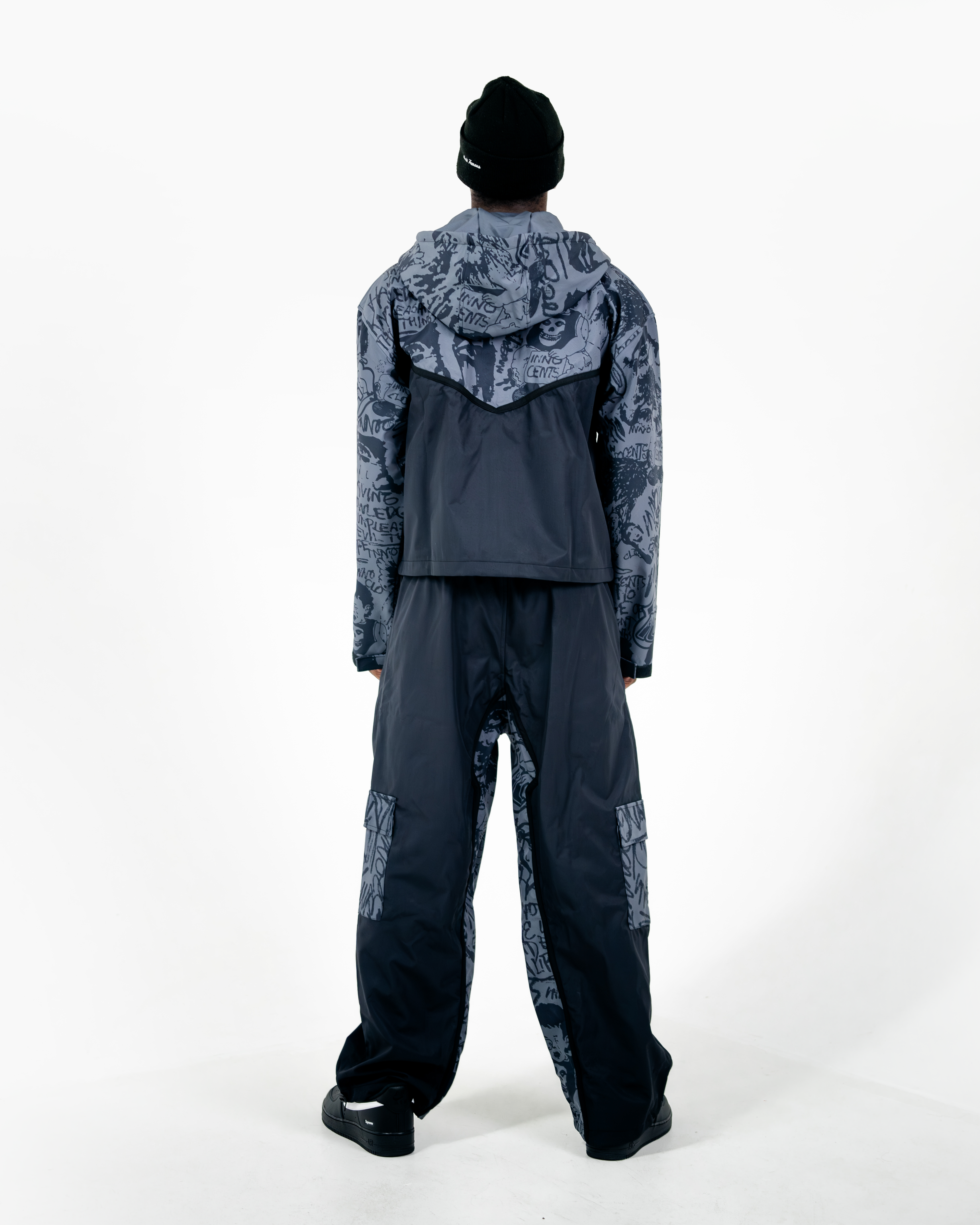 GRAFFITI RAIN SET (CHARCOAL) PREMADE