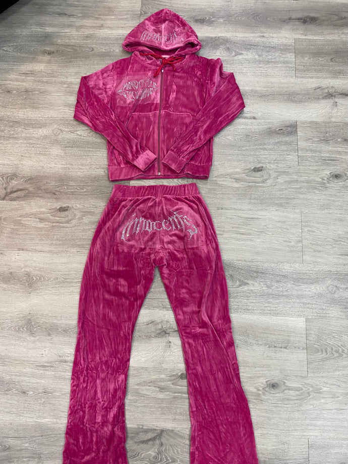 “ BUBBLE GUM” VELOUR PANTS SET